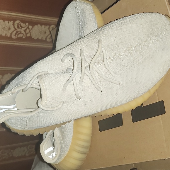 Adidas Yeezy Boost 350 V2 Cream Sneakers - Picture 2 of 7